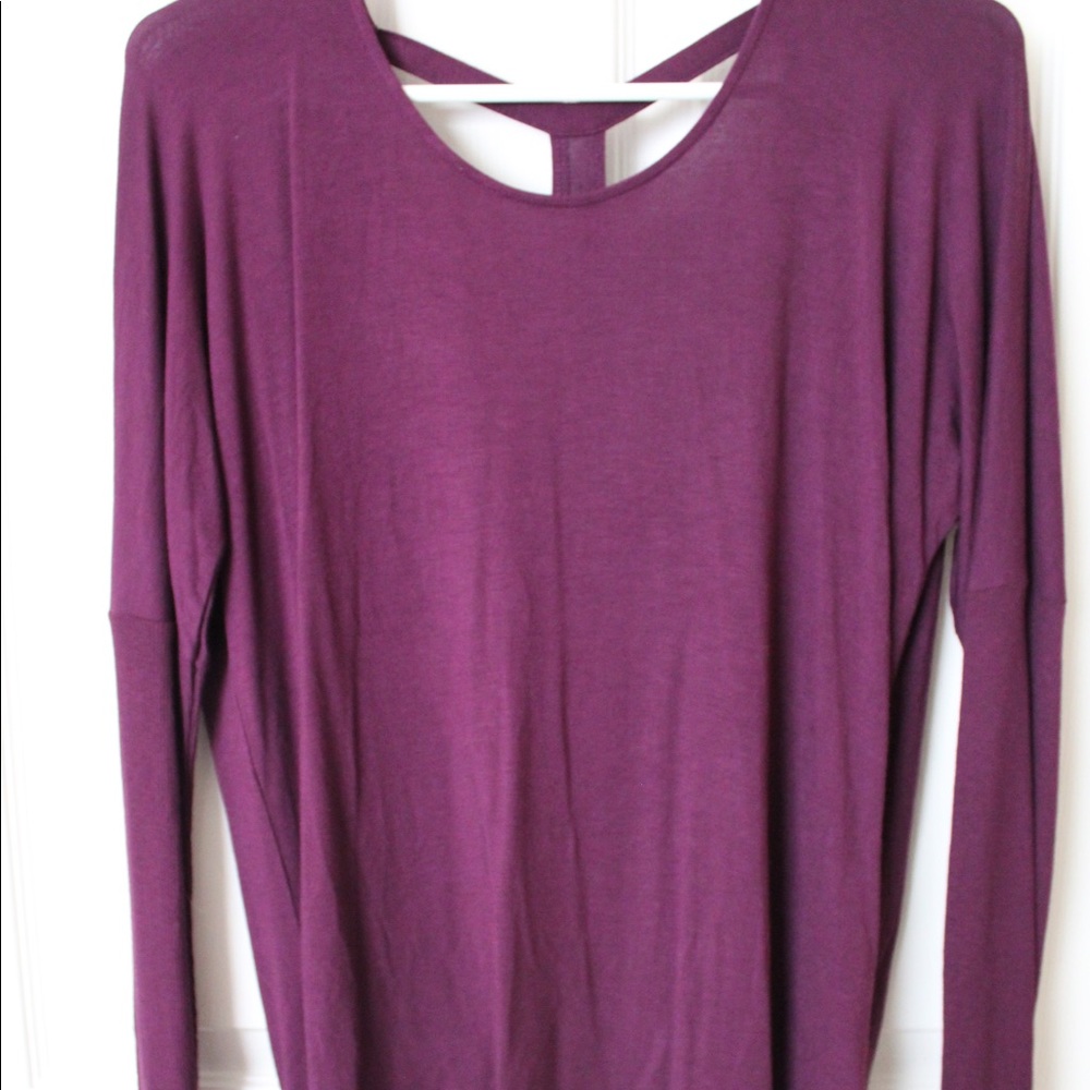 Backless long sleeve top - Forever 21